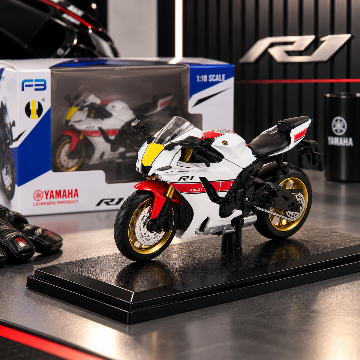Yamaha R1 1:18 Scale Collectible Model Motorcycle – White & Red